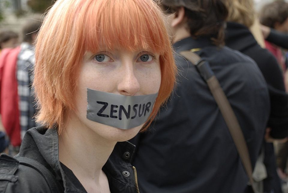 Welttag Gegen Internetzensur Ai Weiwei Snowden Und Pussy Riot Protestieren Gegen Zensur Im