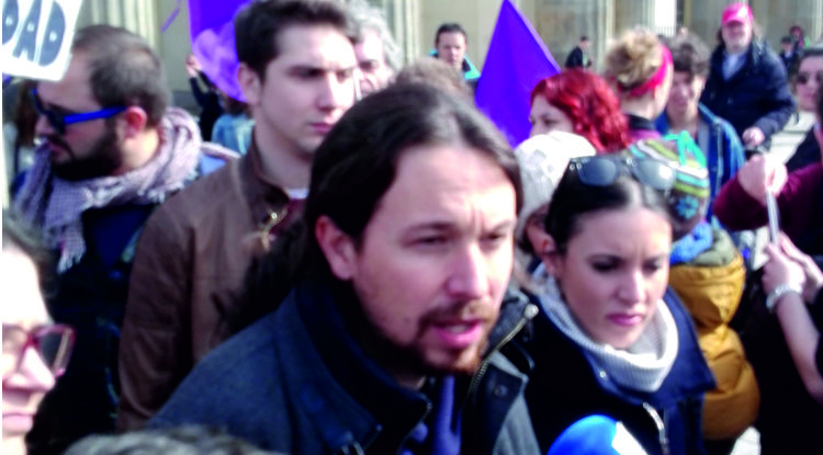 Acción en Berlín con Pablo Iglesias (PODEMOS) por la salud pública en España