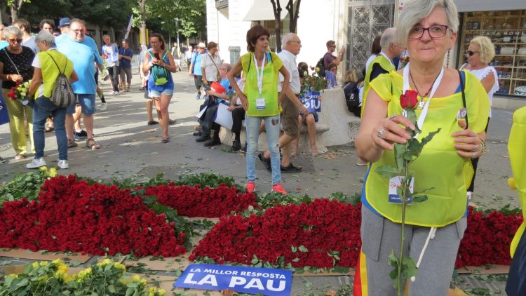 Miles De Personas Se Manifiestan En Barcelona Contra La Violencia 1899