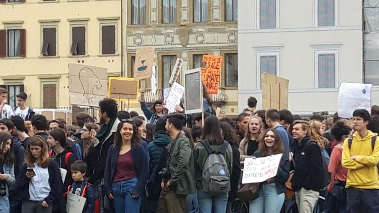 Fridays For Future: Il Secondo Sciopero Per Il Clima In Italia - Foto