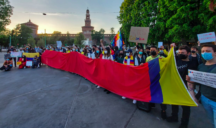 Immagini del popolo colombiano