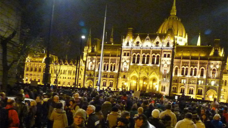 Ungarns Abschaffung des NGO-Gesetzes reicht zum Schutz der Zivilgesellschaft nicht aus