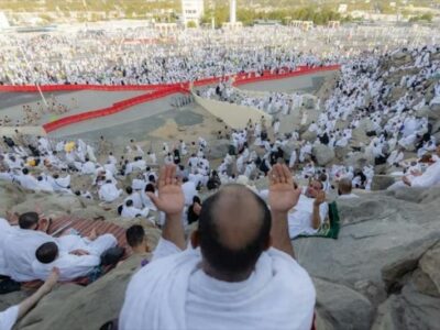 Muslims pray on Mount Arafat in Saudi Arabia as part of the Hajj pilgrimage, 15 June 2024.