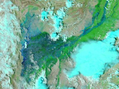 On August 23, 2022, the Moderate Resolution Imaging Spectroradiometer (MODIS) on board NASA’s Aqua satellite acquired a false-color image showing extreme flooding of the Indus River in the Sindh province of Pakistan. Taken on 23 August 2022. Wikimedia Commons.
